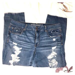 American Eagle Artist Crop Heavy Destruction